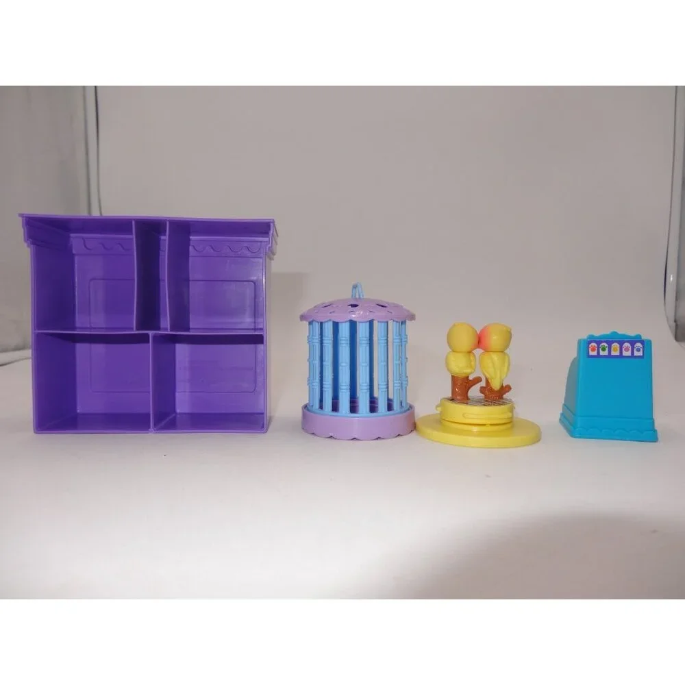 Littlest Pet Shop LPS Store Carrying Case Lovebirds and accessories VINTAGE 1992